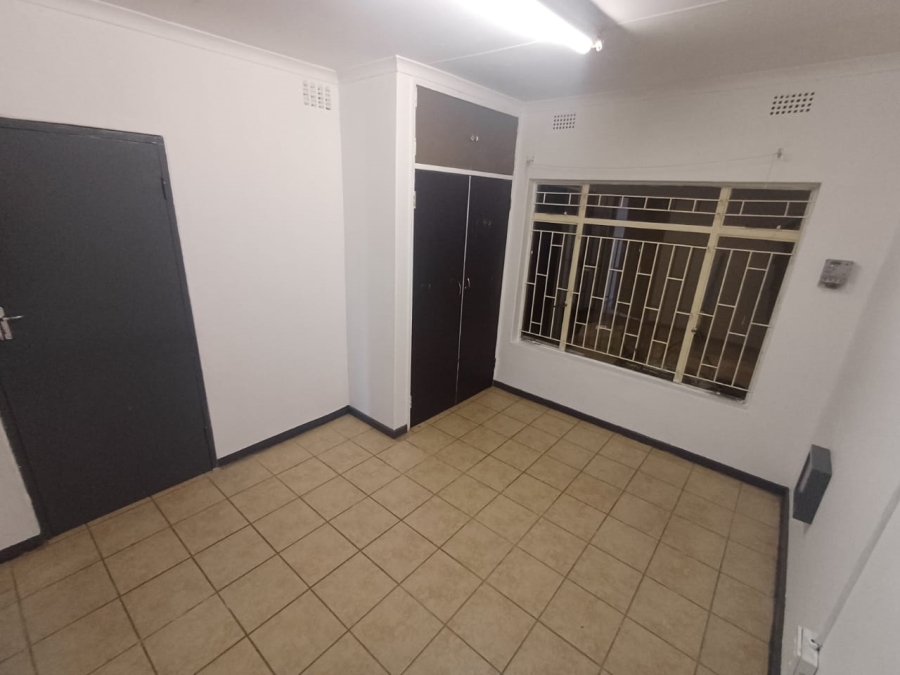 To Let Commercial Property for Rent in Baillie Park North West